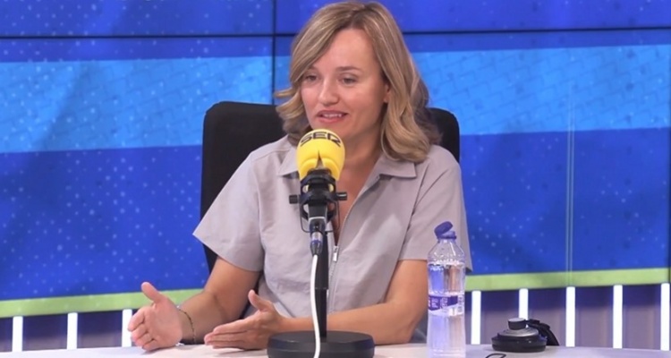 巴萨vs黄潜在迈阿密踢，西班牙体育部长：希望国内赛事在国内进行