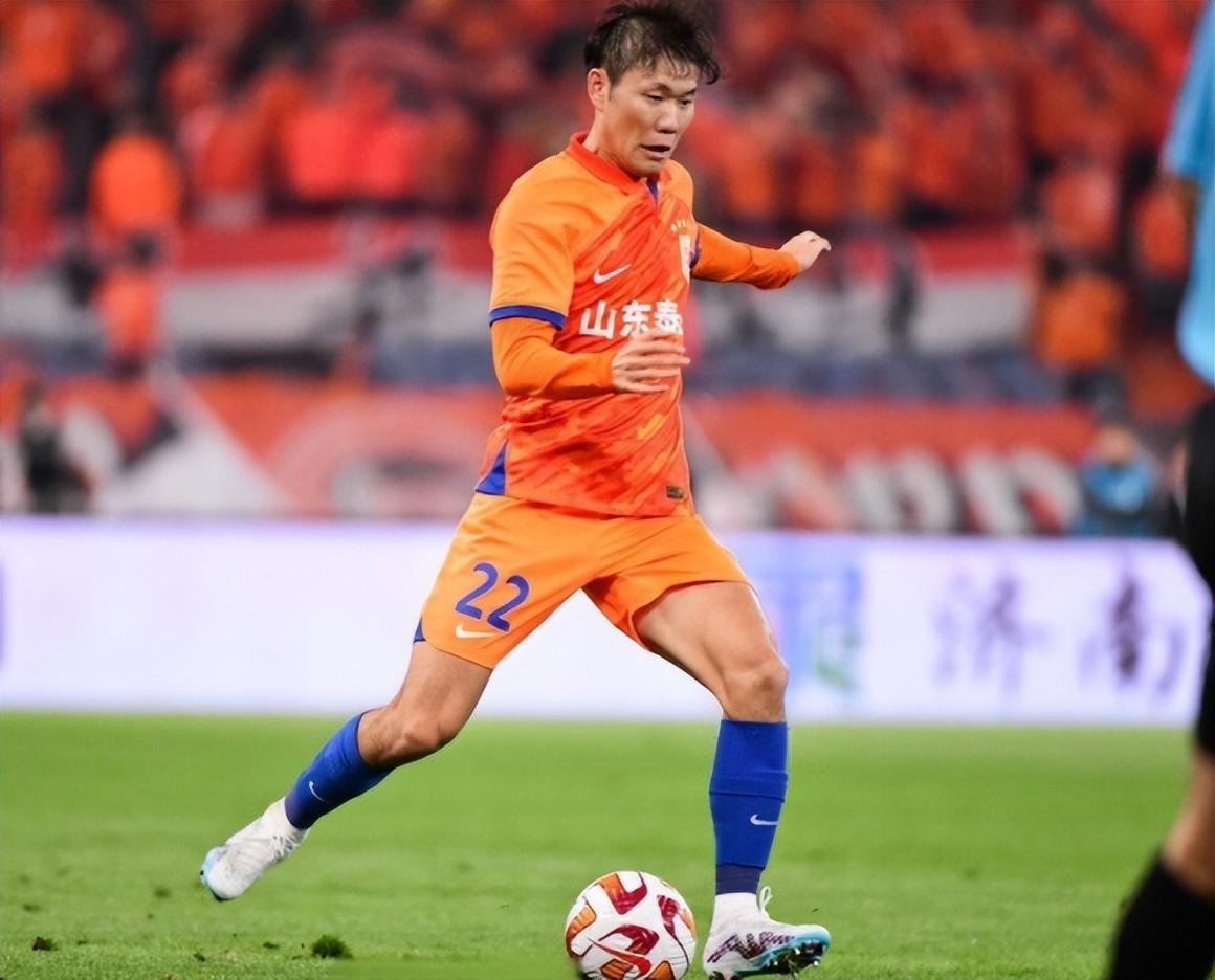 体育平台-03国青队长将正式加盟津门虎，未来有望挑大梁，曾是亚冠主力