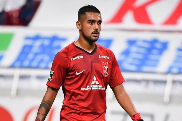 体育赛事-GIF解析泰山新援LEO：抢点型前锋 远射也是必杀技